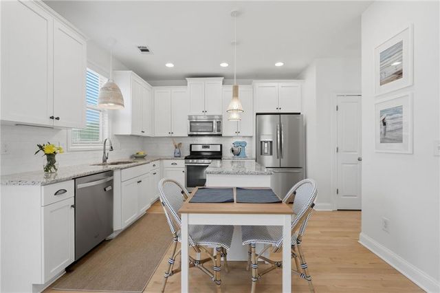 1504 Bungalow Lane NW, Atlanta, GA 30318