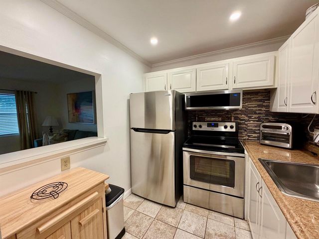 335 Durham Circle J, Deerfield Beach, FL 33442