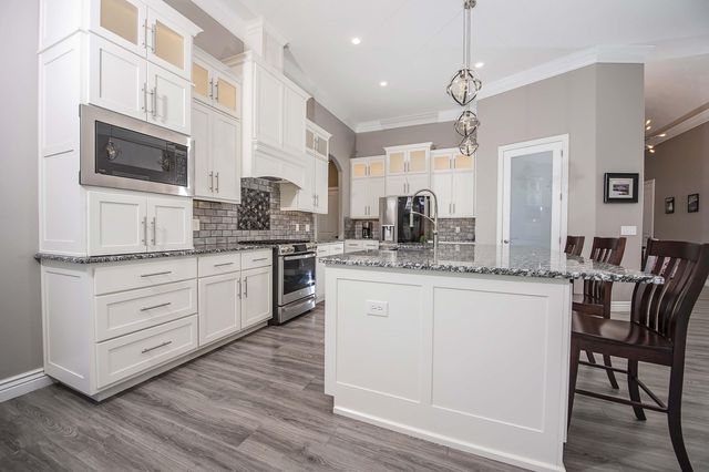 58 Russel Ridge Road, Nixa, MO 65714