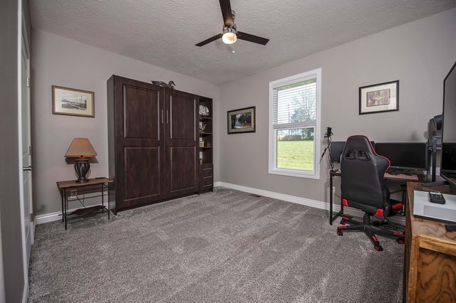 58 Russel Ridge Road, Nixa, MO 65714