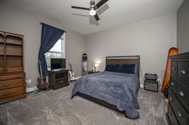 58 Russel Ridge Road, Nixa, MO 65714