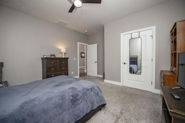 58 Russel Ridge Road, Nixa, MO 65714