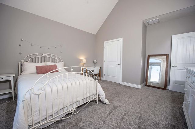 58 Russel Ridge Road, Nixa, MO 65714