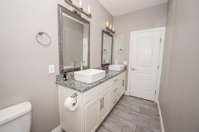 58 Russel Ridge Road, Nixa, MO 65714