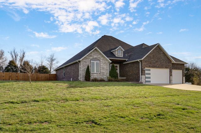 58 Russel Ridge Road, Nixa, MO 65714