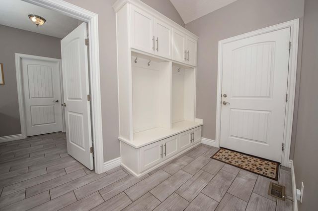 58 Russel Ridge Road, Nixa, MO 65714