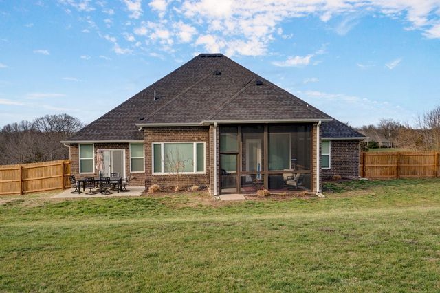 58 Russel Ridge Road, Nixa, MO 65714