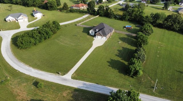 58 Russel Ridge Road, Nixa, MO 65714