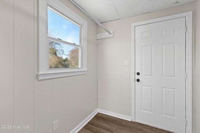100 Tower Drive, Jacksonville, NC 28546