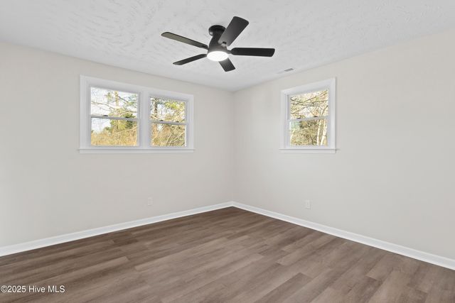 100 Tower Drive, Jacksonville, NC 28546