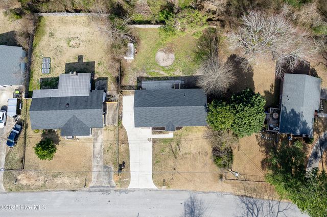 100 Tower Drive, Jacksonville, NC 28546