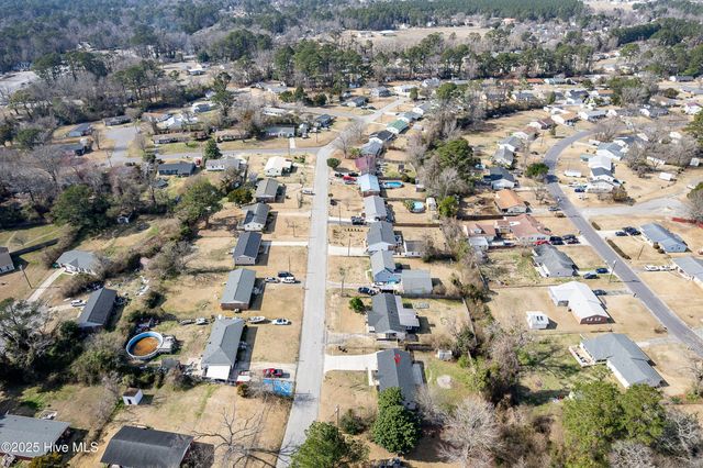 100 Tower Drive, Jacksonville, NC 28546