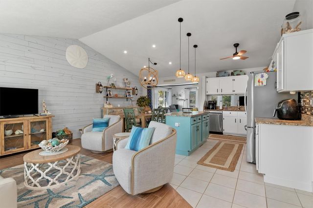 6393 DRUCKER CIRCLE, Port Charlotte, FL 33981