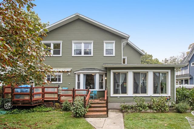 414 S Kalamazoo Avenue, Vicksburg, MI 49097