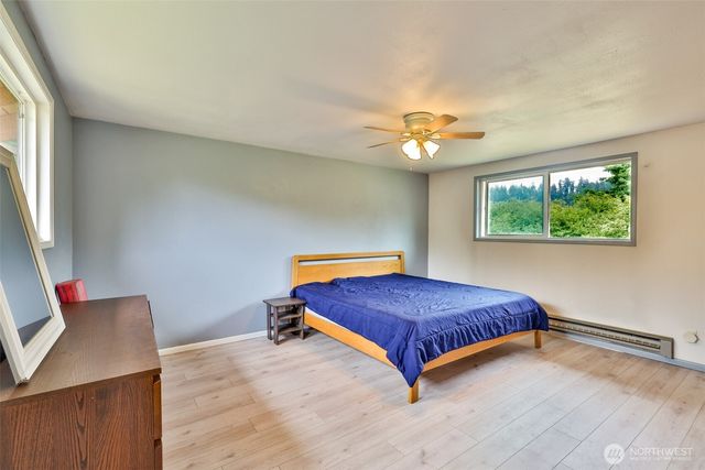 3756 State Route 105, Tokeland, WA 98590