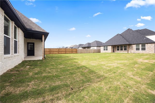 1241 Mammoth Street, Bentonville, AR 72713