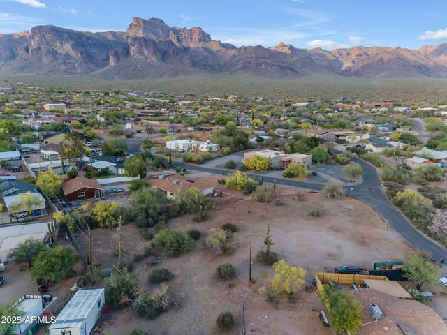 5840 E ARROYO LINDO -- 63, Apache Junction, AZ 85119