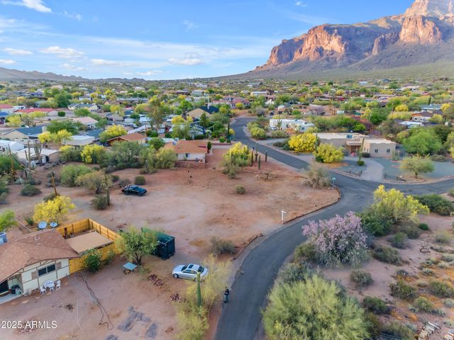 5840 E ARROYO LINDO -- 63, Apache Junction, AZ 85119