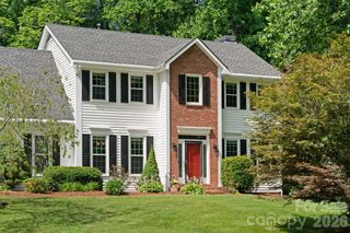 237 Windsor Forest Circle, Fletcher, NC 28732