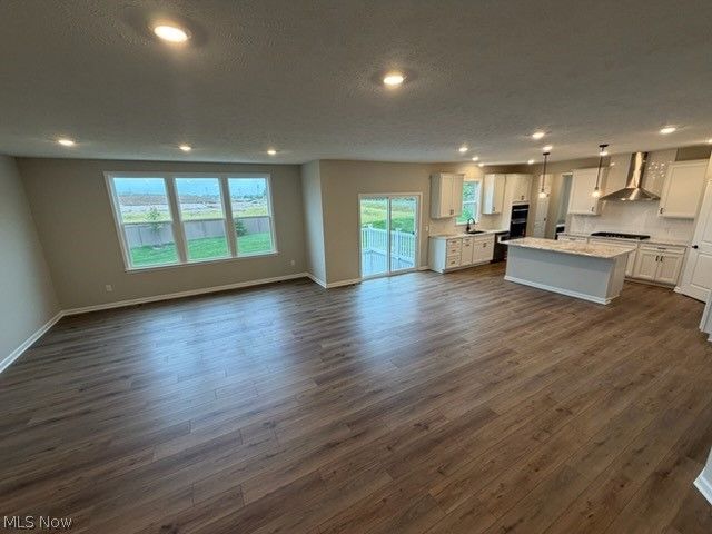 6379 Cooper Hawk Drive, Medina, OH 44256