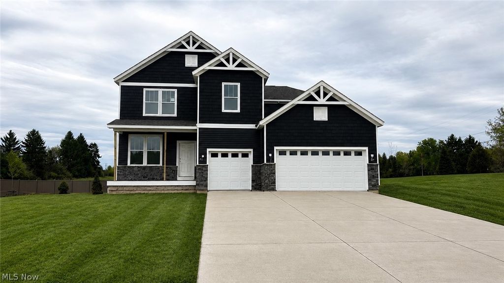 6379 Cooper Hawk Drive, Medina, OH 44256