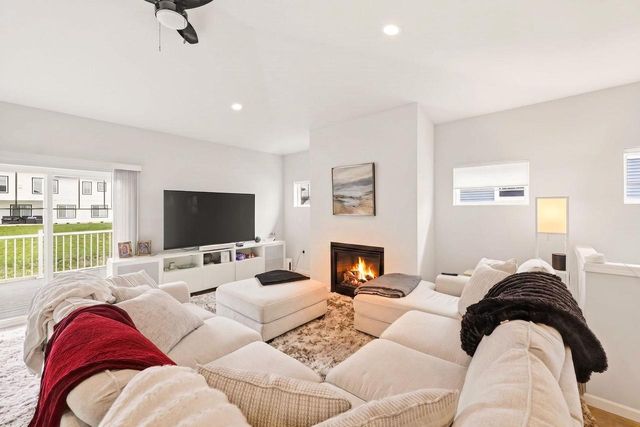1120 Quinn Drive, Waunakee, WI 53597