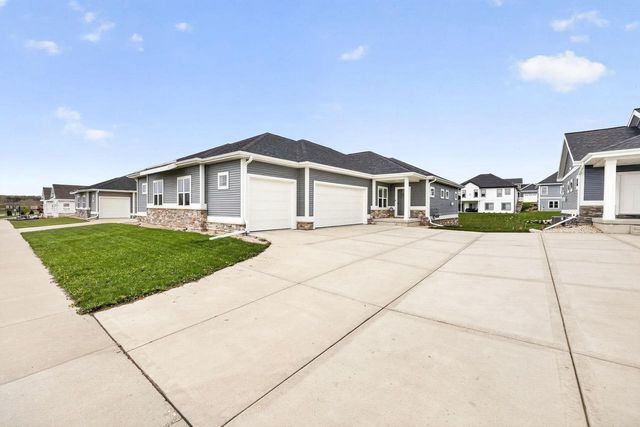 1120 Quinn Drive, Waunakee, WI 53597