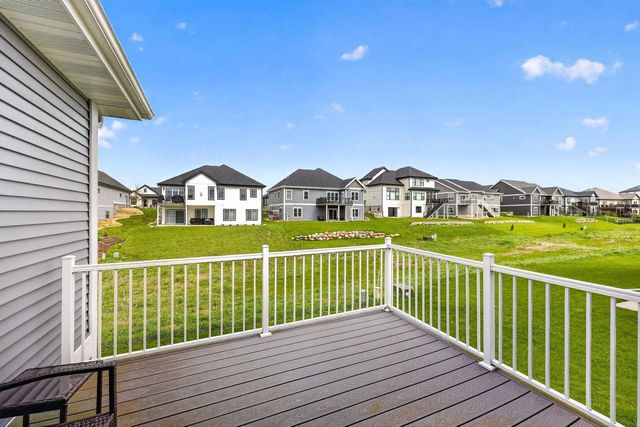 1120 Quinn Drive, Waunakee, WI 53597