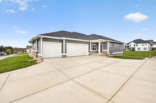1120 Quinn Drive, Waunakee, WI 53597