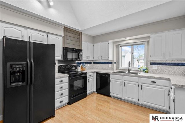 15278 California Street, Omaha, NE 68154