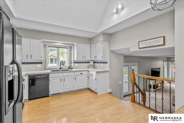 15278 California Street, Omaha, NE 68154