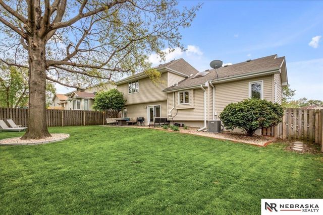 15278 California Street, Omaha, NE 68154