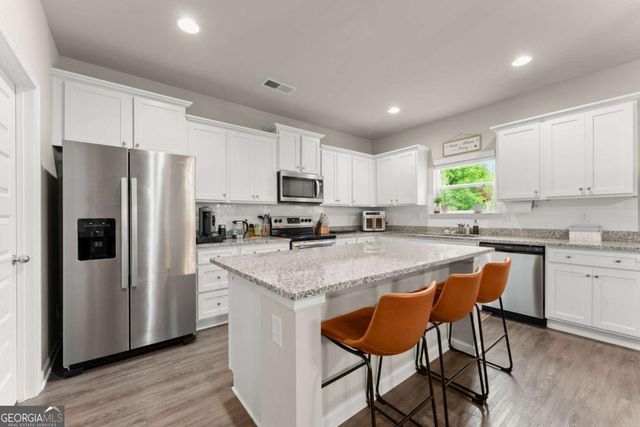 146 Waterford Circle, Cornelia, GA 30531