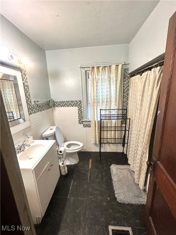 3535 E 108th Street, Cleveland, OH 44105