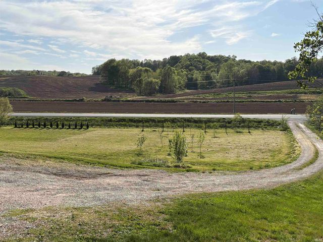 6450 N State 545 Road, Dubois, IN 47527