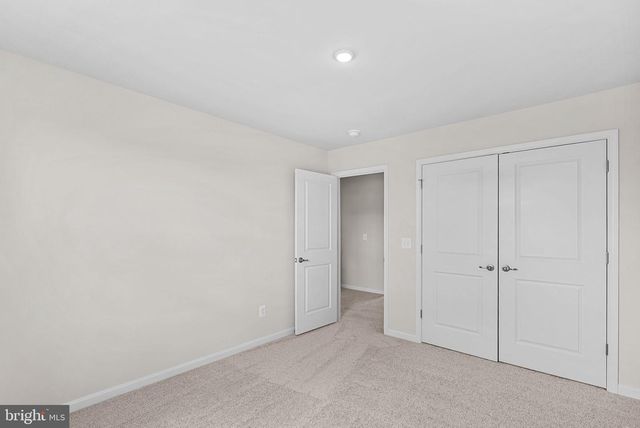 4 FREEMAN ST, Ranson, WV 25438