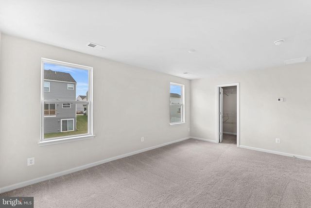 4 FREEMAN ST, Ranson, WV 25438