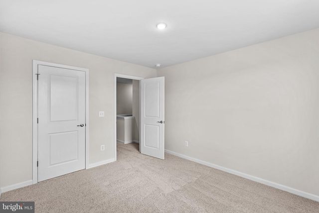 4 FREEMAN ST, Ranson, WV 25438