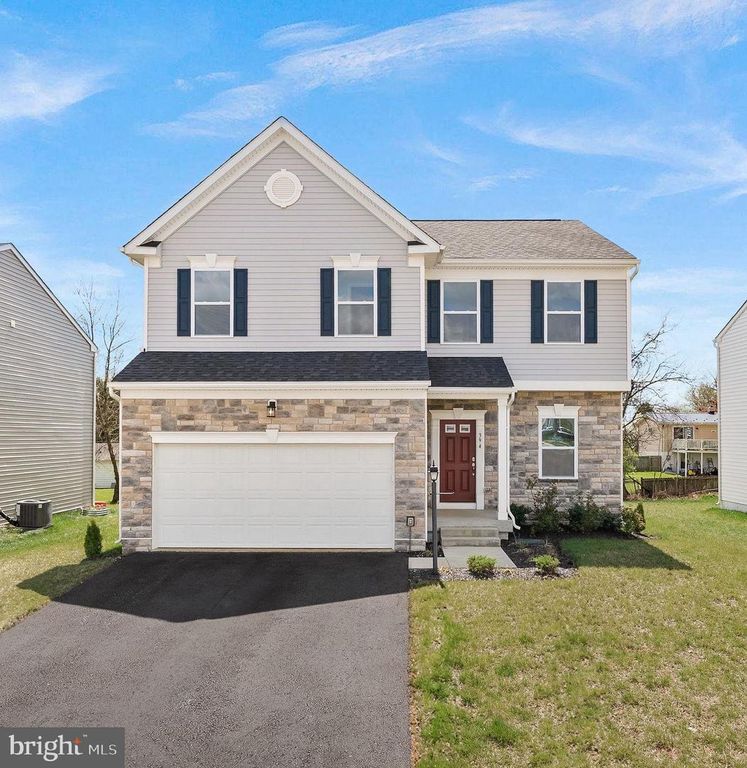 4 FREEMAN ST, Ranson, WV 25438