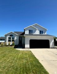 903 E AVILA DR, Sandy, UT 84094