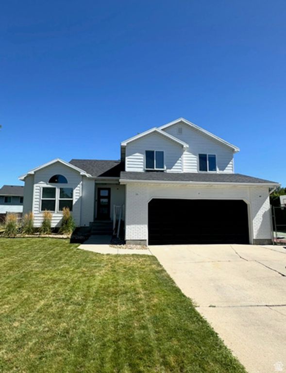 903 E AVILA DR, Sandy, UT 84094