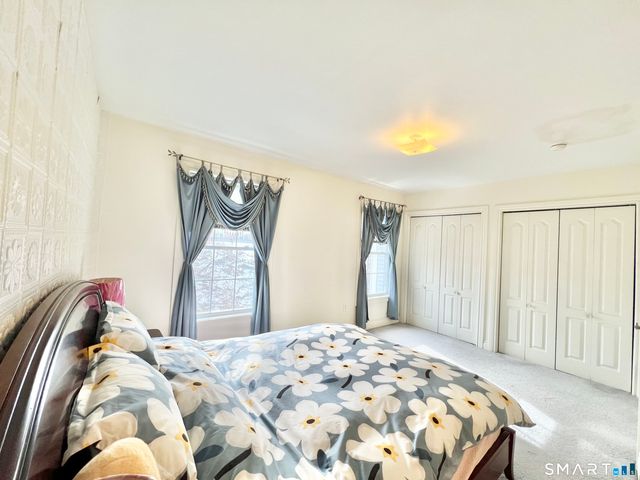 296 Hamilton Avenue Apt 25, Norwich, CT 06360