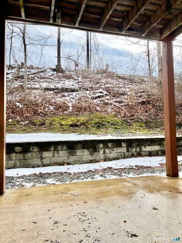 296 Hamilton Avenue Apt 25, Norwich, CT 06360