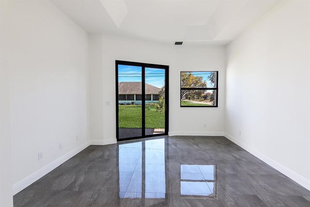 4689 SW Tacoma Street, Port St. Lucie, FL 34953