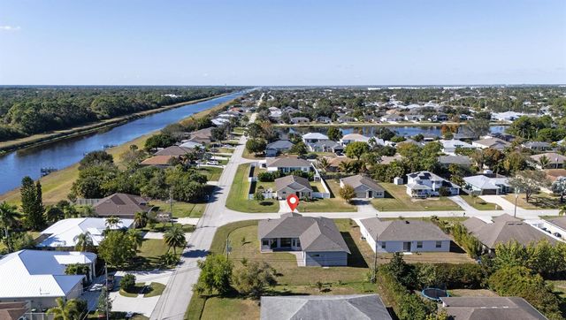 4689 SW Tacoma Street, Port St. Lucie, FL 34953