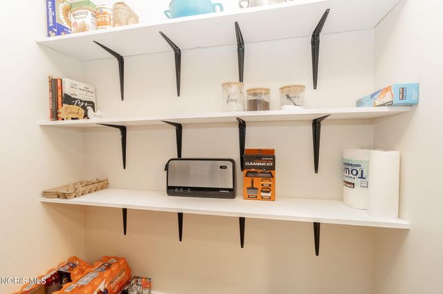 5925 Murnen Road, Toledo, OH 43623