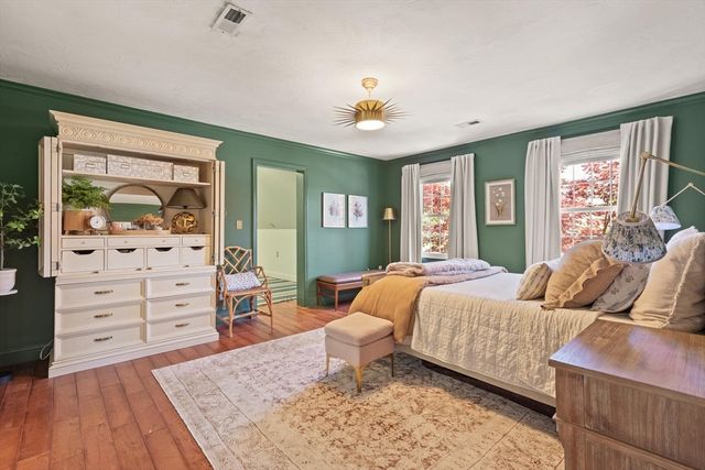 2 Shipley Cir, Westford, MA 01886