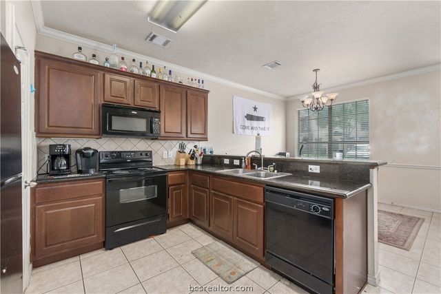 537 Forest Drive, College Station, TX 77840