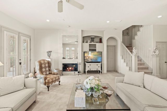 4513 Country Club View, Baytown, TX 77521