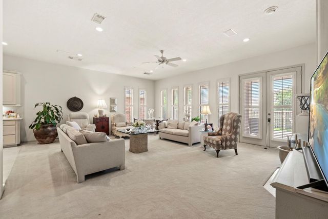 4513 Country Club View, Baytown, TX 77521